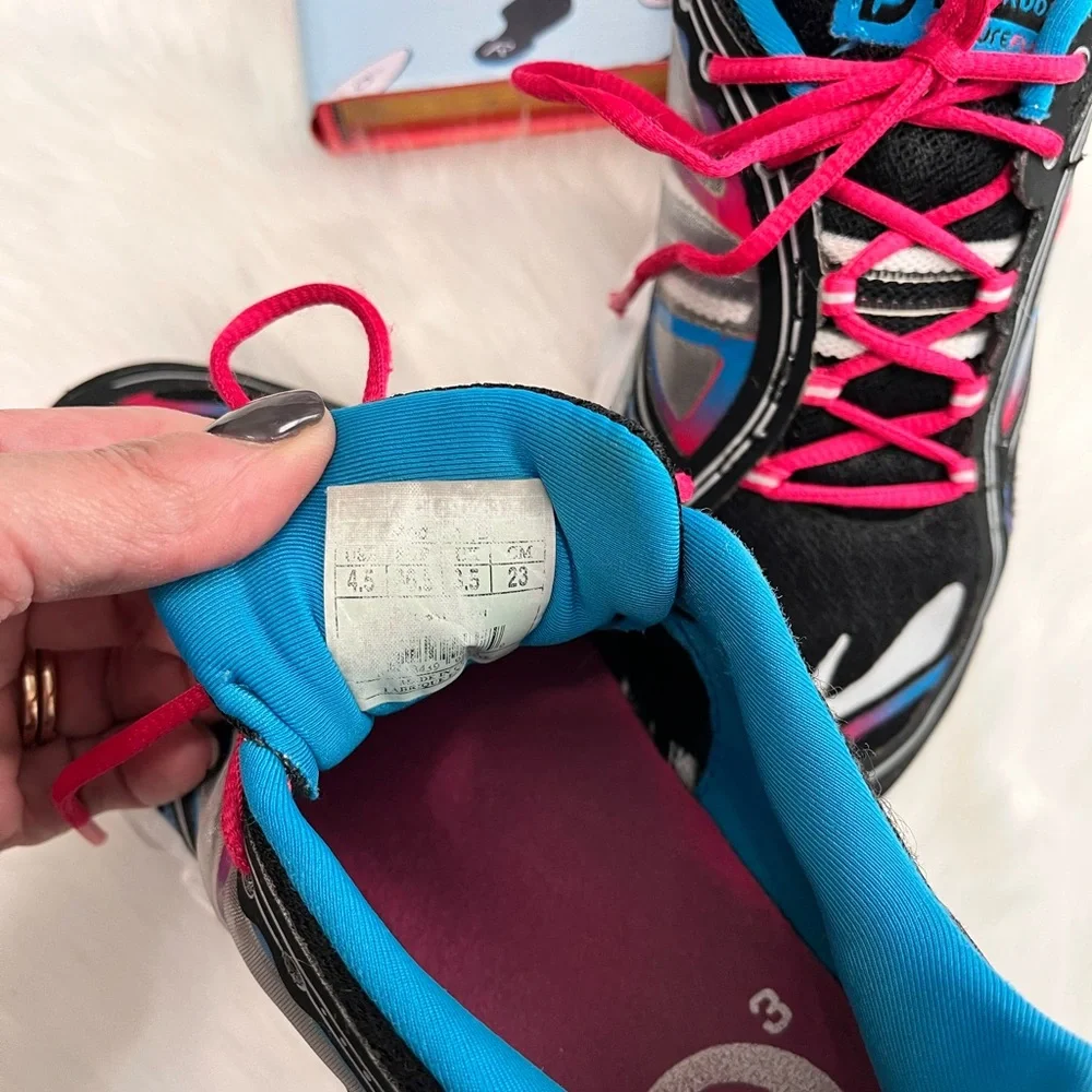 Brooks Kids Sneakers - Black, Blue, Pink